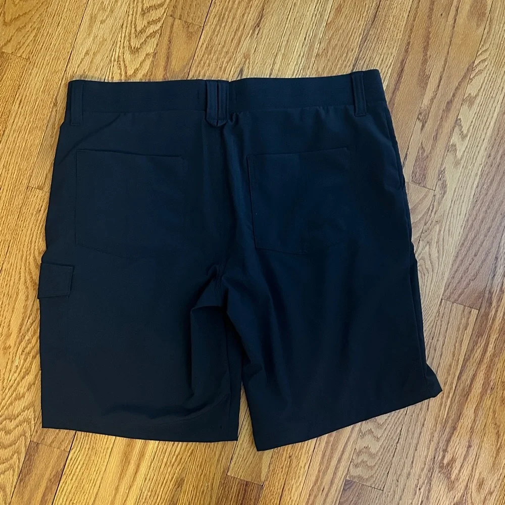 Women’s Black Cargo Shorts - Picture 4 of 4